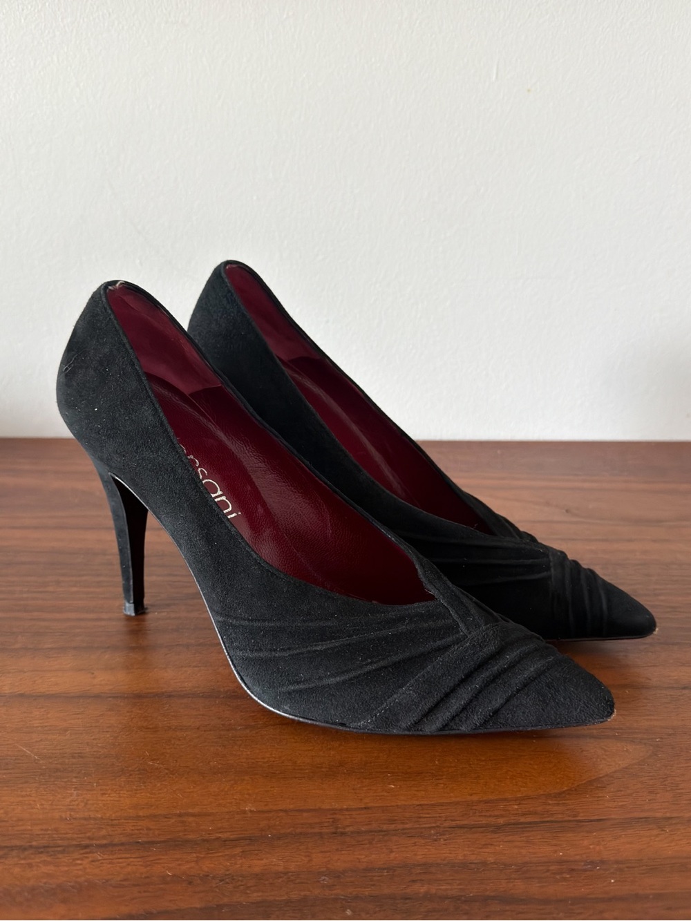 Versani Women’s 8.5 B Black Suede Pointed Toe Pumps Stiletto Heels Italy